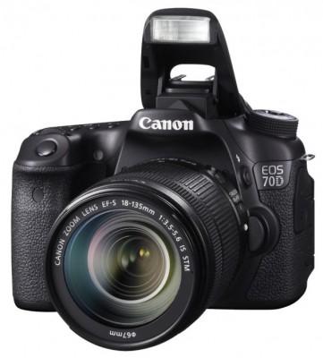 CANON-EOS-70D-FSL-FLASH-UP-w-EF-S-18-135mm-IS-STM
