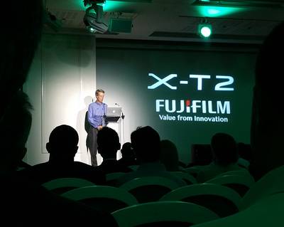 Presentation-Fuji-X-T2