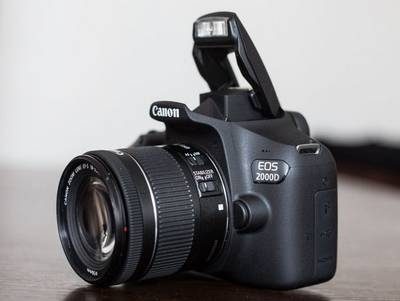 test Canon EOS 2000D